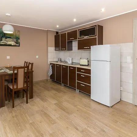 Goscinne Norbu * קודובה-זדרוי